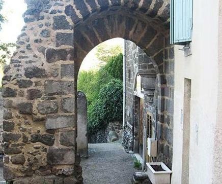 Le Petit Dyke Apartment Le Puy-en-Velay ภายนอก รูปภาพ
