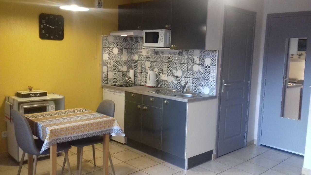 Le Petit Dyke Apartment Le Puy-en-Velay ภายนอก รูปภาพ